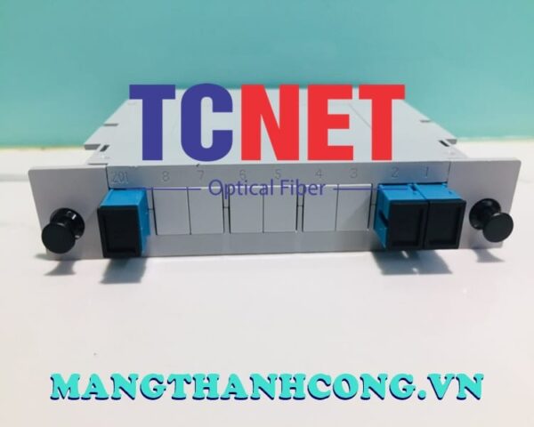 bo chia quang splitter box hop nhua 1×2 scupc ra scupc