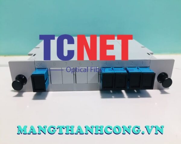 bo chia quang splitter box hop nhua 1×4 scupc ra scupc