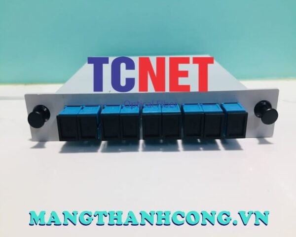 bo chia quang splitter box hop nhua 1×8 scupc ra scupc