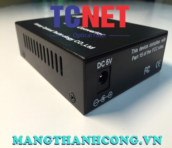 bo chuyen doi quang dien wintop yt 8110 sfp bo chuyen doi quang dien 1 cong 10100mbps fast ethernet 1 cong slot sfp quang ma yt 8110 sfp 9