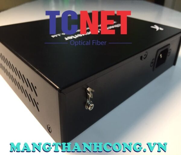 bo chuyen doi quang dien wintop yt 8110g 24 sfp as bo chuyen doi quang dien 4 cong 101001000mbps gigabit ethernet 2 cong slot sfp quang ma yt 8110g 24 sfp as 11