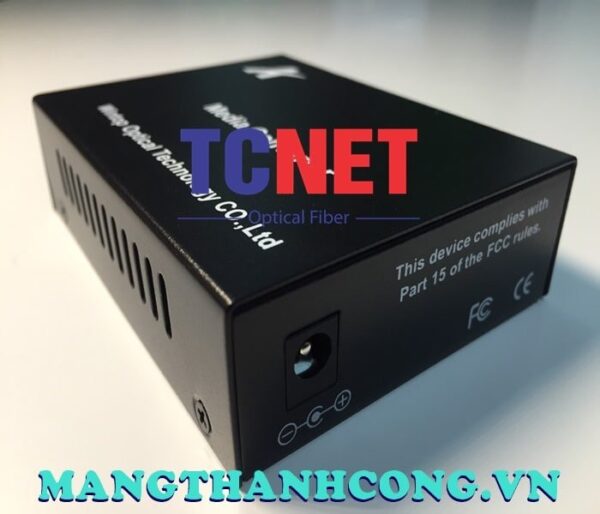 bo chuyen doi quang dien wintop yt 8110sb 11 20b bo chuyen doi quang dien 1 cong 10100mbps fast ethernet 1 soi quang chuan b 11