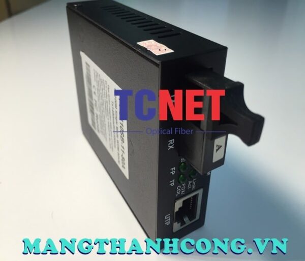 bo chuyen doi quang dien wintop yt 8110sb 11 80a bo chuyen doi quang dien 1 cong 10100mbps fast ethernet 1 soi quang chuan a 4