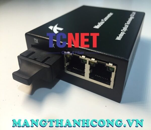 bo chuyen doi quang dien wintop yt 8112sa 100 bo chuyen doi quang dien 2 cong 10100mbps fast ethernet 2 soi quang 8