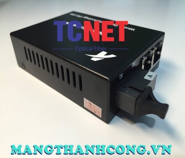 bo chuyen doi quang dien wintop yt 8112sb 40a bo chuyen doi quang dien 2 cong 10100mbps fast ethernet 1 soi quang chuan a 5