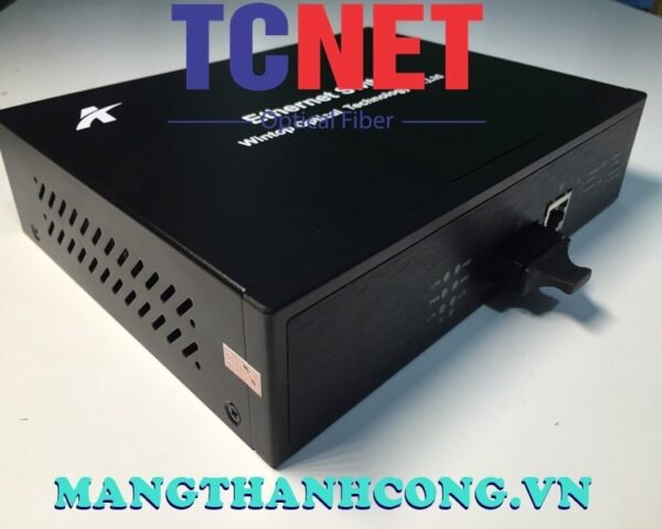 bo chuyen doi switch wintop yt mc102 1f1e at bo chuyen doi switch quang dien poe 1×10100base tx p.s.e.ports and 1×10100base fx port single mode 20km sc 65watt 8