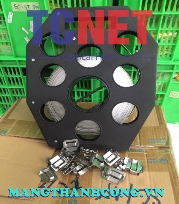 cuon day dai inox 20 x 0.4 x 50 treo tru ngoai troi 4