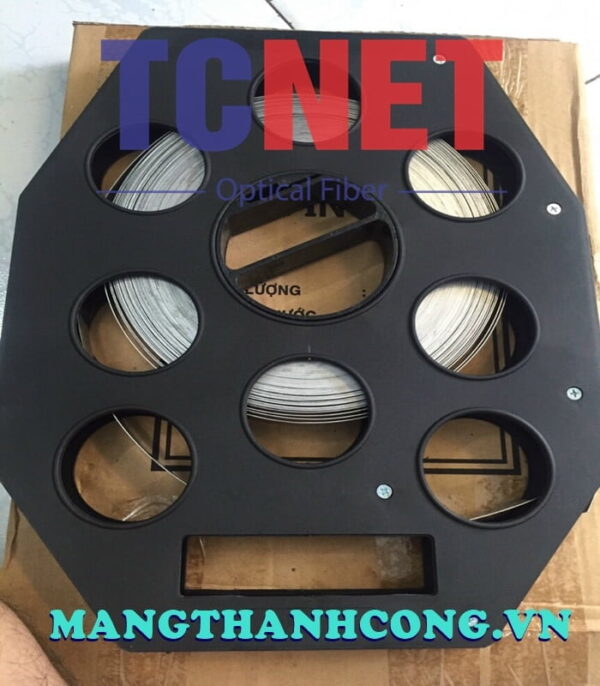 cuon day dai inox 20 x 0.4 x 50 treo tru ngoai troi 7