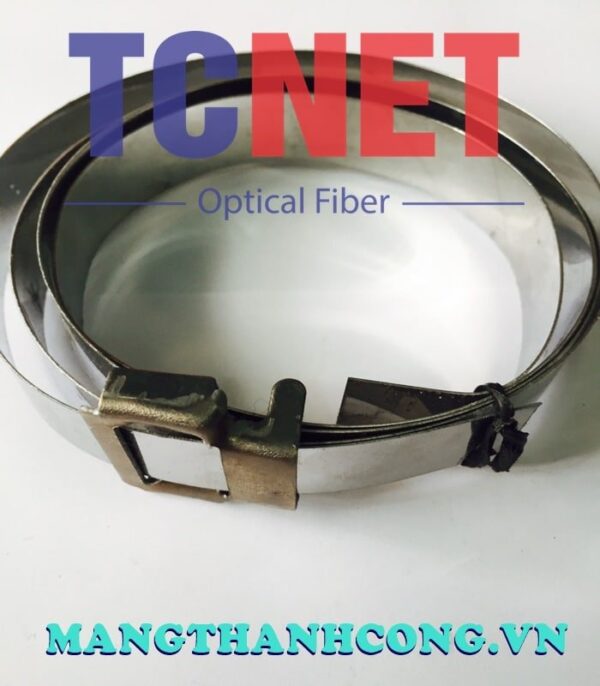 day dai inox 20 x 0.4 chuan 12 met va khoa 2