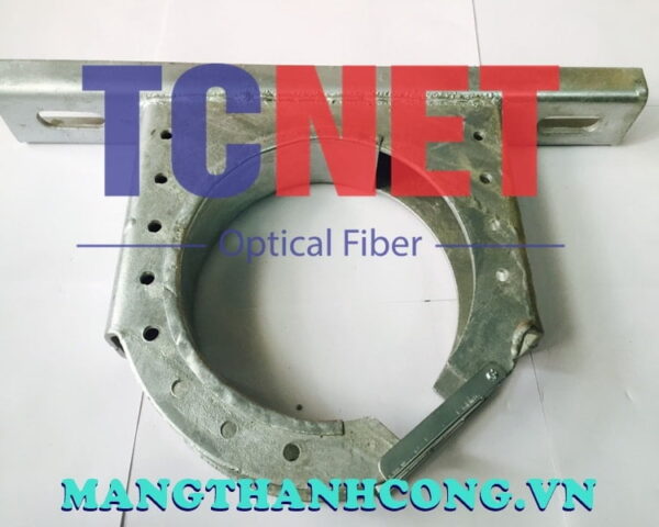 gia d200 ma kem treo tru cap quang ngoai troi 7