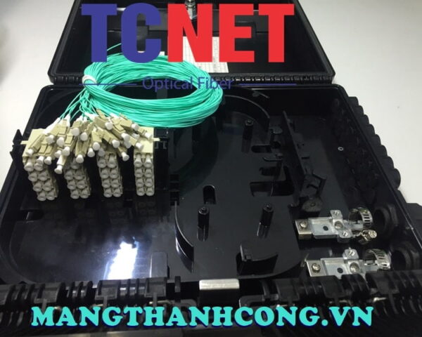 hop phoi quang 16fo ftth lc duplex om3 mau den nhua ngoai troi 2