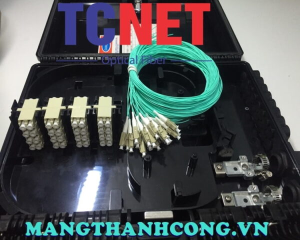 hop phoi quang 16fo ftth lc duplex om3 mau den nhua ngoai troi 4
