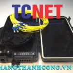 hop phoi quang 4fo ftth lcupc sm duplex mau den nhua ngoai troi 4