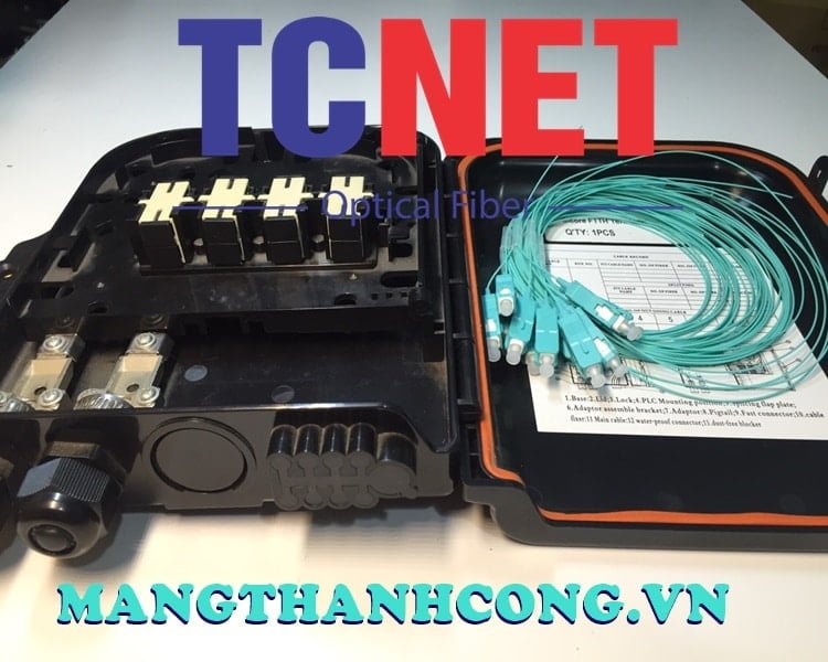 Hộp phối quang 8FO FTTH SC OM3 Màu Đen nhựa ngoài trời 4 Hộp phối quang 8FO FTTH SC OM3 Màu Đen nhựa ngoài trời