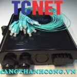 Hộp phối quang 8FO FTTH SC OM3 Màu Đen nhựa ngoài trời 8 Hộp phối quang 8FO FTTH SC OM3 Màu Đen nhựa ngoài trời