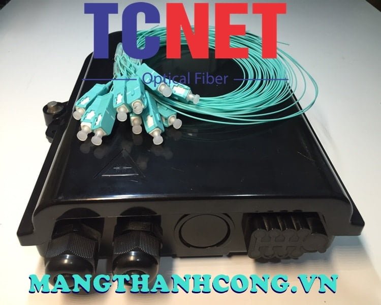 Hộp phối quang 8FO FTTH SC OM3 Màu Đen nhựa ngoài trời 3 Hộp phối quang 8FO FTTH SC OM3 Màu Đen nhựa ngoài trời