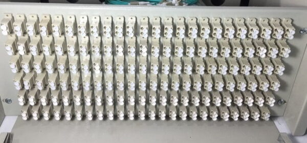 hop phoi quang odf 144fo khay truot gan rack 19 lcpc om9