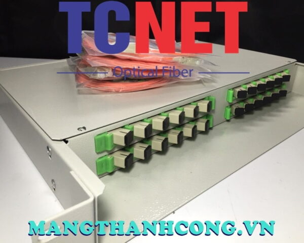hop phoi quang odf 24fo khay co dinh gan rack 19 scpc mm 5
