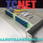 hop phoi quang odf 24fo khay co dinh gan rack 19 scupc sm 5