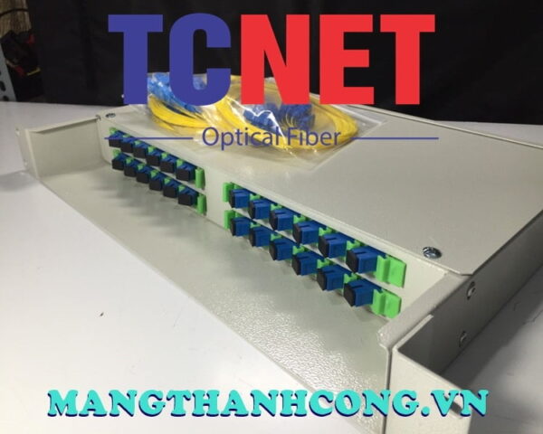 hop phoi quang odf 24fo khay co dinh gan rack 19 scupc sm 7