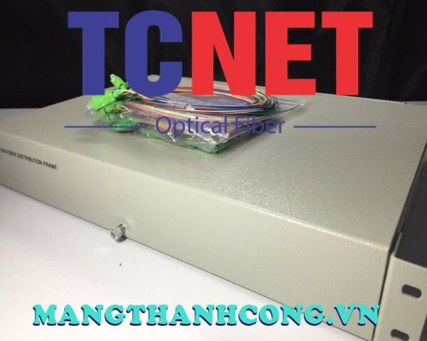 hop phoi quang odf 48fo khay co dinh gan rack 19 scapc 12 mau sm 5
