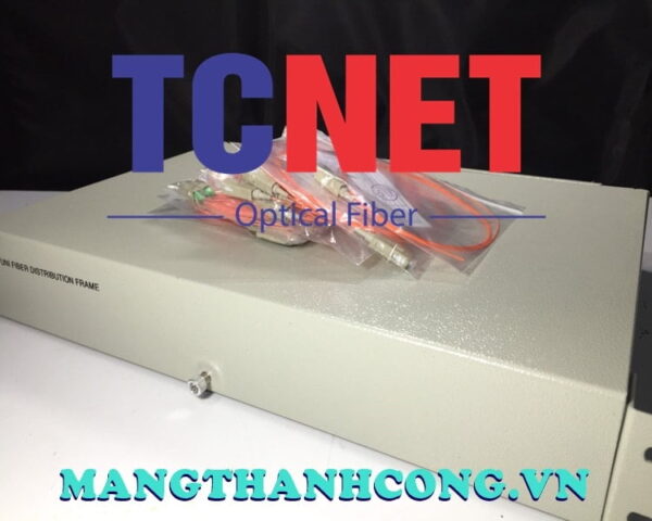hop phoi quang odf 48fo khay co dinh gan rack 19 scpc mm 3