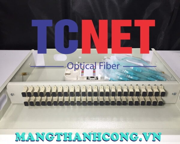 hop phoi quang odf 48fo khay co dinh gan rack 19 scpc om4
