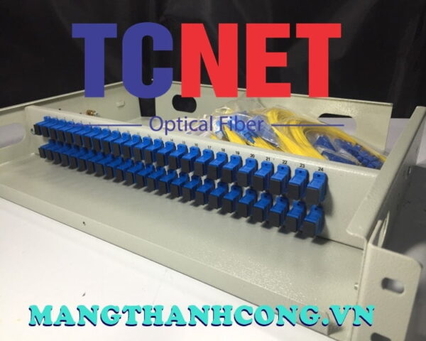hop phoi quang odf 48fo khay co dinh gan rack 19 scupc sm 2