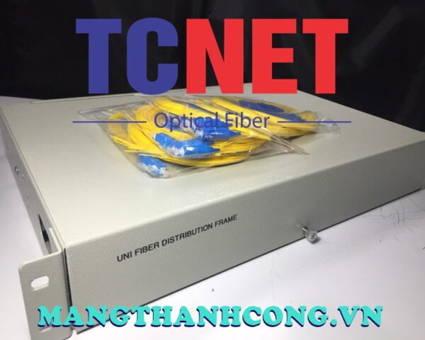 hop phoi quang odf 48fo khay co dinh gan rack 19 scupc sm 7
