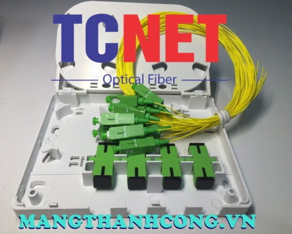hop phoi quang odf 4fo ftth4 scapc simplex khay giua trang kem 8