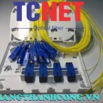 Hộp phối quang ODF 4FO FTTH4 SC/UPC Simplex Khay Giữa Trắng Kem