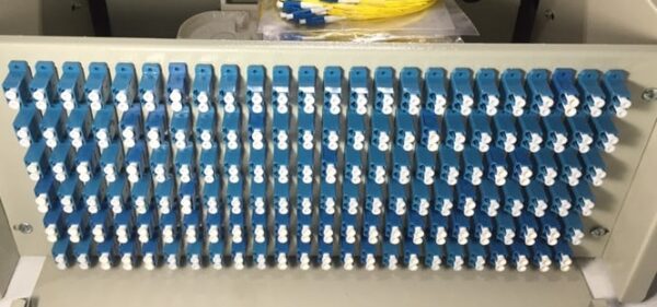 hop phoi quang odf 60fo khay truot gan rack 19 lcupc duplex sm