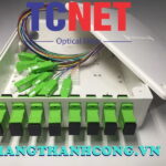 hop phoi quang odf 8fo ftth8 scapc 12 mau simplex trang kem 2