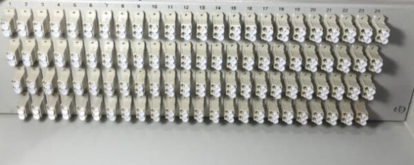 hop phoi quang odf 96fo khay co dinh gan rack 19 lc duplex om12
