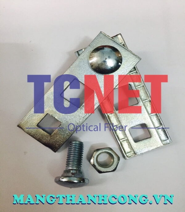 nep 2 ranh 3 lo d12 ma kem treo tru cap quang ngoai troi 6