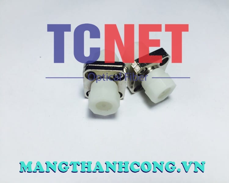 FC/UPC – FC/UPC Square Simplex Single-mode Adapter 3 Adapter fcupc fcupc vuong simplex singlemode 3.jpg
