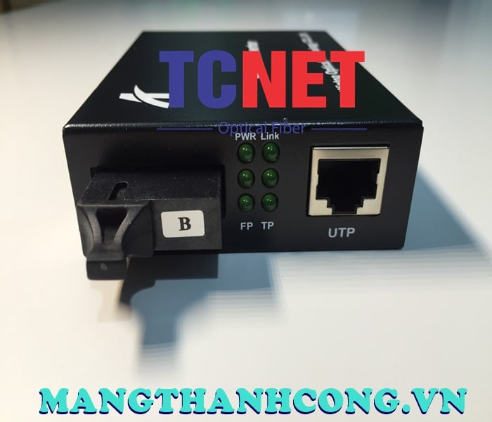 WINTOP Fiber to Ethernet Media Converter YT-8110SB-11-20B | 1-Port 10/100Mbps Fast Ethernet to 1 Single Fiber Standard B Media Converter 10 Bo chuyen doi quang dien wintop yt 8110sb 11 20b bo chuyen doi quang dien 1 cong 10100mbps fast ethernet 1 soi quang chuan...