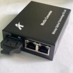 Bo chuyen doi quang dien wintop yt 8112ma 2 bo chuyen doi quang dien 2 cong 10100mbps fast ethernet 2 soi quang 9.jpg