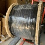 Cap quang thue bao singlemode 1 soi postef fttx sq1 g652d lldpe.jpg