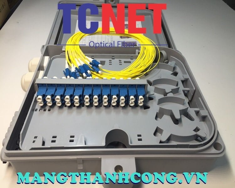 12FO FTTH Optical Distribution Box LC/UPC SM Duplex Outdoor Plastic 5 Hop phoi quang 12fo ftth lcupc sm duplex nhua ngoai troi 2.jpg
