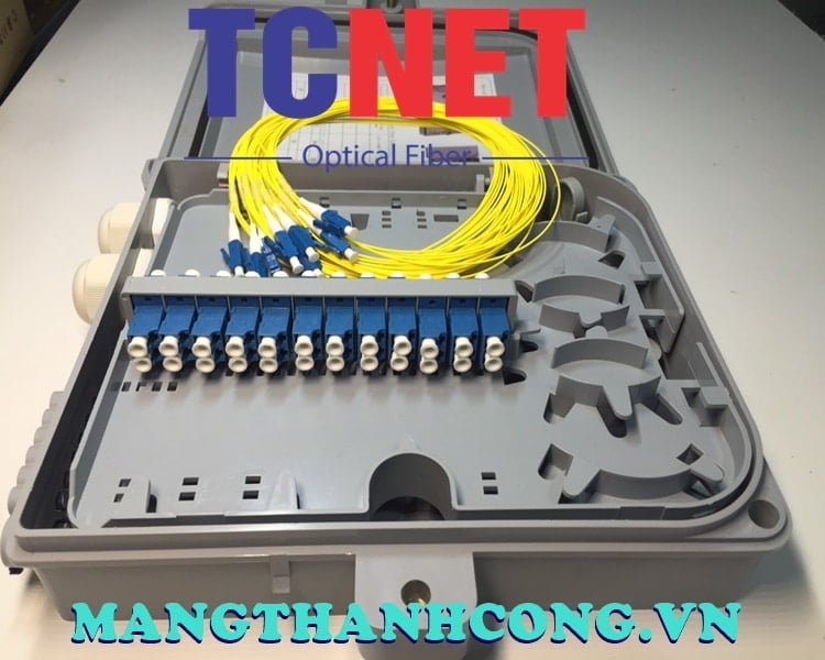 12FO FTTH Optical Distribution Box LC/UPC SM Duplex Outdoor Plastic 4 Hop phoi quang 12fo ftth lcupc sm duplex nhua ngoai troi.jpg