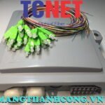 12FO FTTH Optical Distribution Box SC/APC SM 12 Colors Outdoor Plastic 11 Hop phoi quang 12fo ftth scapc sm 12 mau nhua ngoai troi 6.jpg
