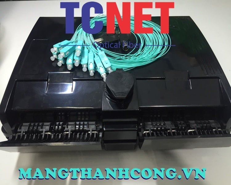 16FO FTTH Optical Distribution Box SC OM3 Black Outdoor Plastic 4 Hop phoi quang 16fo ftth sc om3 mau den nhua ngoai troi 6.jpg