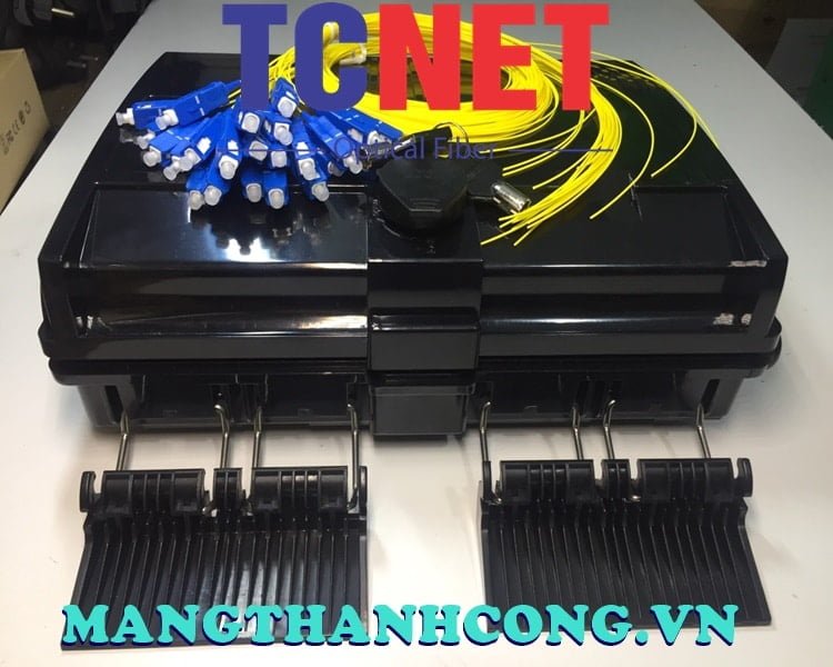 16FO FTTH Optical Distribution Box SC/UPC SM Black Outdoor Plastic 2 Hop phoi quang 16fo ftth scupc sm mau den nhua ngoai troi 4.jpg