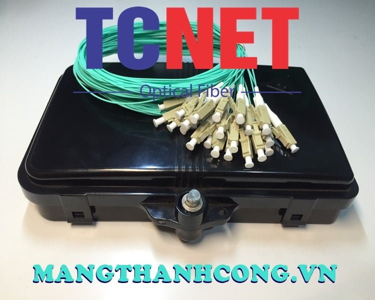 4FO FTTH Optical Distribution Box LC Duplex OM3 (Black) Outdoor Plastic 4 Hop phoi quang 4fo ftth lc duplex om3 mau den nhua ngoai troi 6.jpg