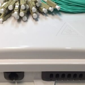 4FO FTTH Optical Distribution Box LC Duplex OM4 White Cream Outdoor Plastic