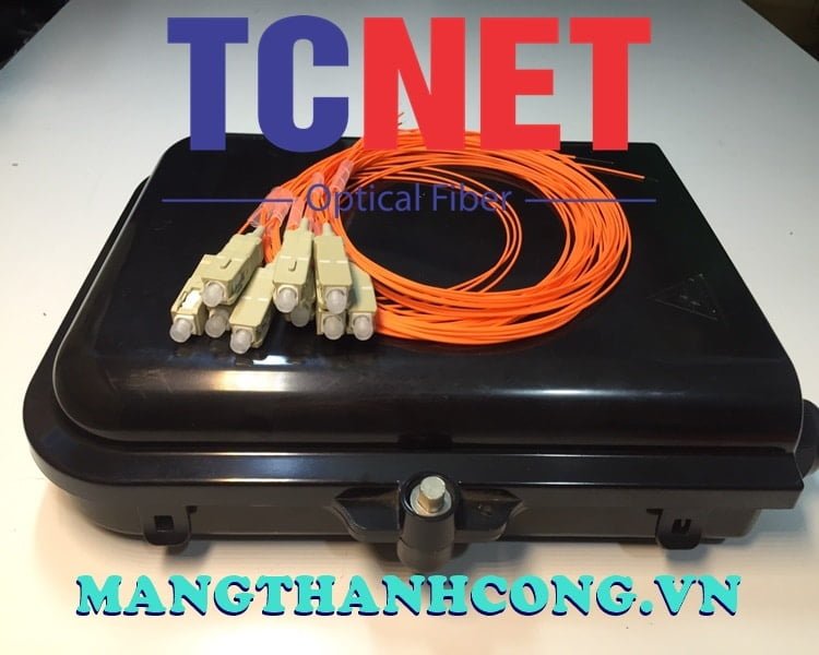 8FO FTTH Optical Distribution Box SC OM2 Black Outdoor Plastic 4 Hop phoi quang 8fo ftth sc om2 mau den nhua ngoai troi.jpg