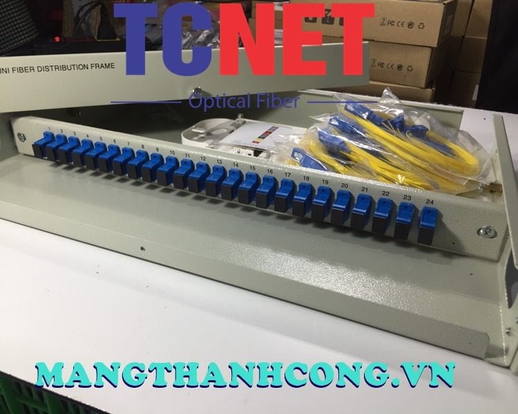 8FO ODF Optical Distribution Box Fixed Tray 19" Rack Mount SC/UPC SM 22 Hop phoi quang odf 24fo khay co dinh gan rack 19 scupc sm 18.jpg