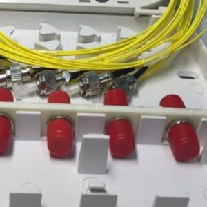 4FO FTTH4 ODF Optical Distribution Box FC/UPC Simplex Center Tray White Cream