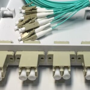 4FO FTTH4 ODF Optical Distribution Box LC OM4 Duplex White Cream